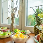Przystan - Nad Jeziorem Semesteranläggning (resort) Jeziorany